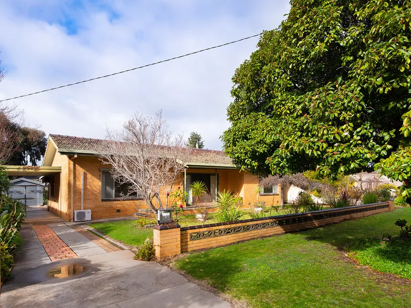 GREAT FAMILY HOME ON GOOD BLOCK WITH LARGE SHED