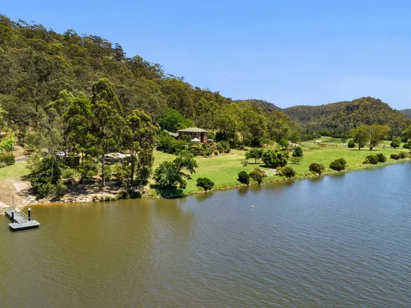 Quality Family Riverfront Estate