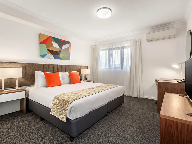 MODERN, IMMACULATE, FULLY FURNISHED LARGE STUDIO APARTMENTS at QUEST KELVIN GROVE