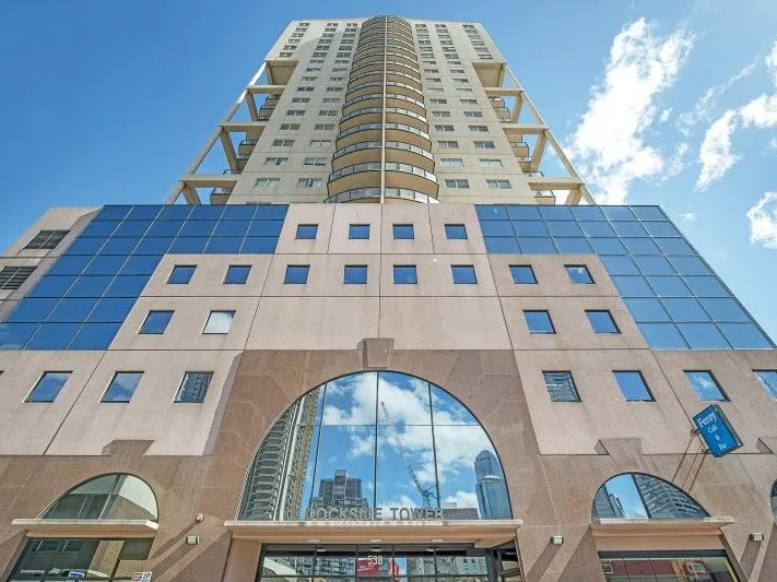 Spacious, Light filled Living in Melbourne CBD