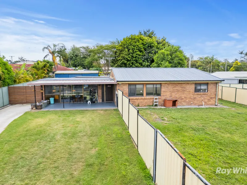 UNIQUE & CONVENIENTLY LOCATED FAMILY HOME WITH SOLAR!