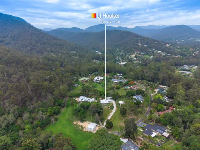 Acreage Lifestyle - Elevated Locale - Workshop + Room For Toys