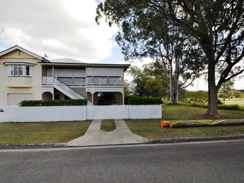 TWO LEVEL COLONIAL IN QUIET CUL DE SAC