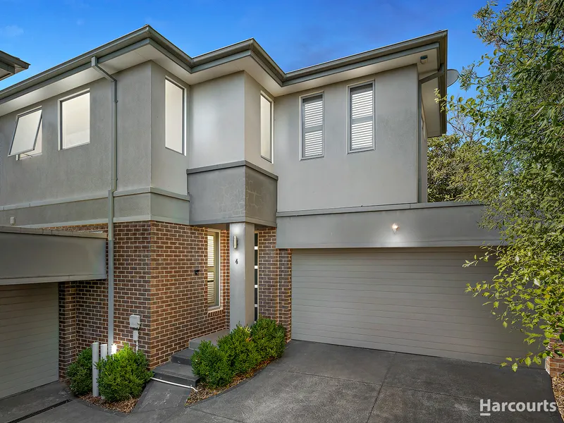 Contemporary Family Living in Sought-After Pocket