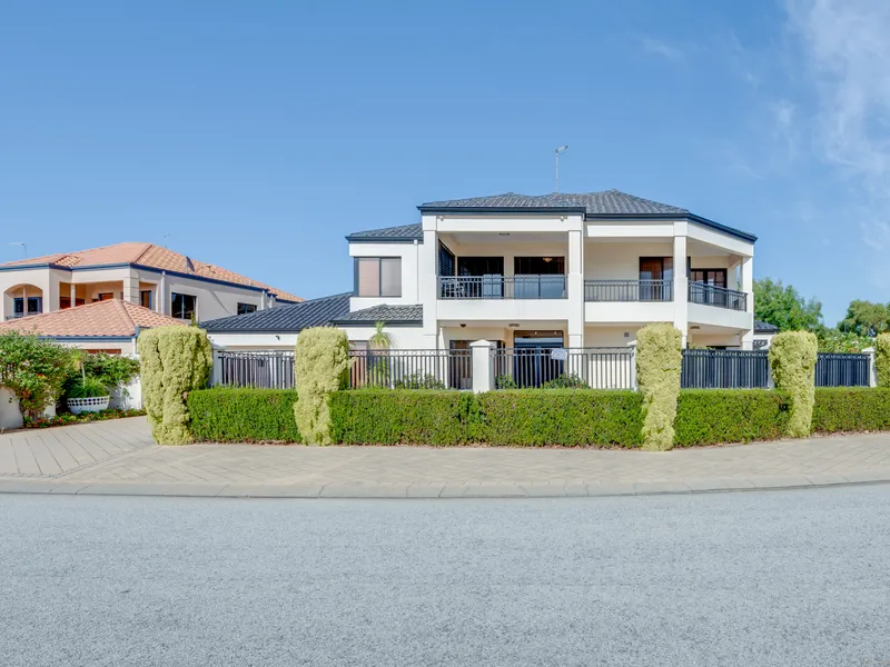 Beautifully Finished Home Near the Foreshore