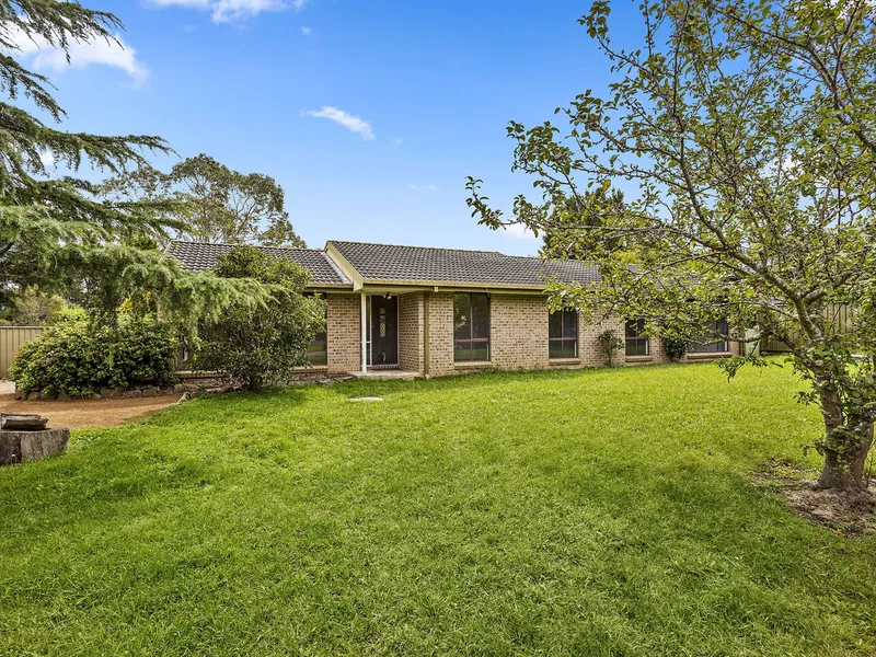 FAMILY HOME ON A QUARTER ACRE CUL-DE-SAC BLOCK