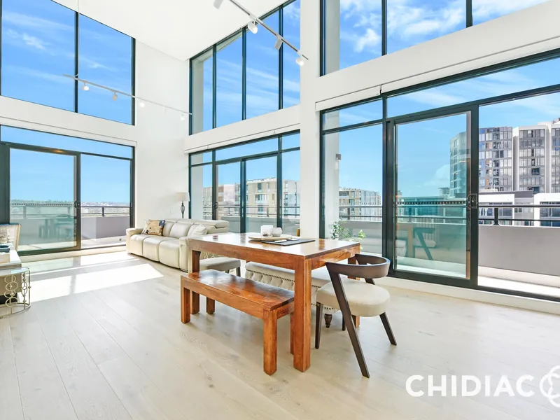 Exclusive penthouse | Private rooftop | Sun filled residence