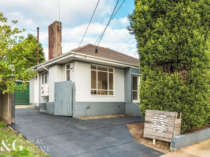 Renovated Family Home Offering Dual Occupancy!