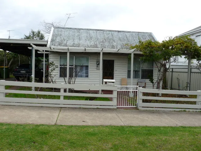 Rear access from Murray Street Ideal for further development