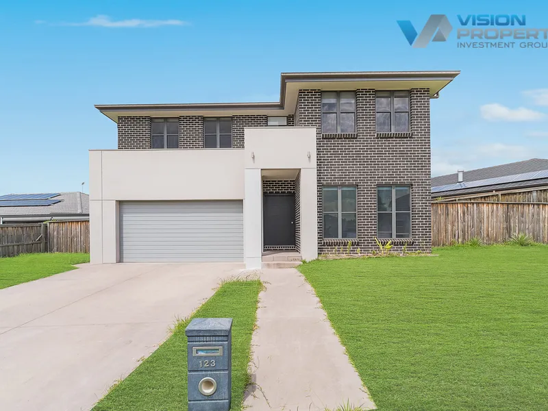 623sqm block rare 5 bedroom + 4 bathroom family home!!