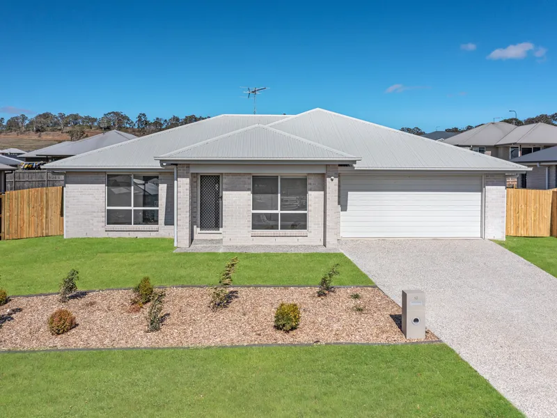 Wanting open spaces and escape the in town living…. Welcome to 13 Vanessa Crescent, this brand new home will tick all of the boxes.