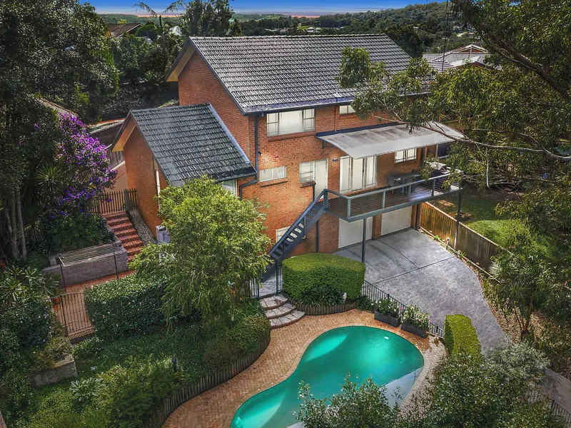 Dual street access in a tranquil pocket of Lisarow