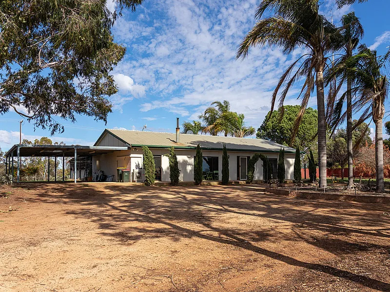 Your Rural Retreat!