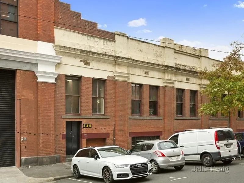 New York Style Warehouse