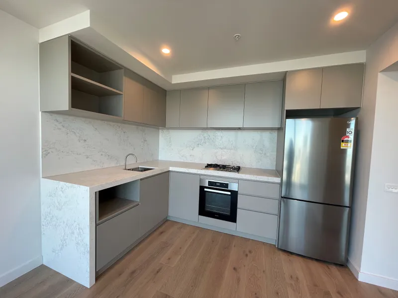 BRAND NEW LUXURIOUS APARTMENT! *INSPECT BY VIRTUAL INSPECTION*BRAND NEW WHITEGOODS INCLUDED.
