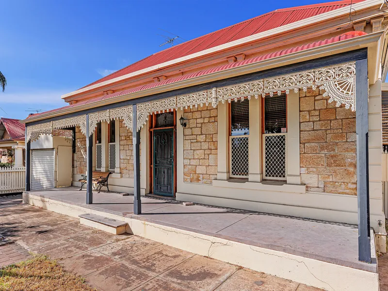 Exquisite Sandstone Fronted Villa with 