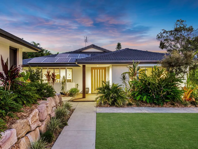 QUARTER ACRE BLOCK WITH STYLISHLY RENOVATED 5 BED HOUSE + MAN CAVE