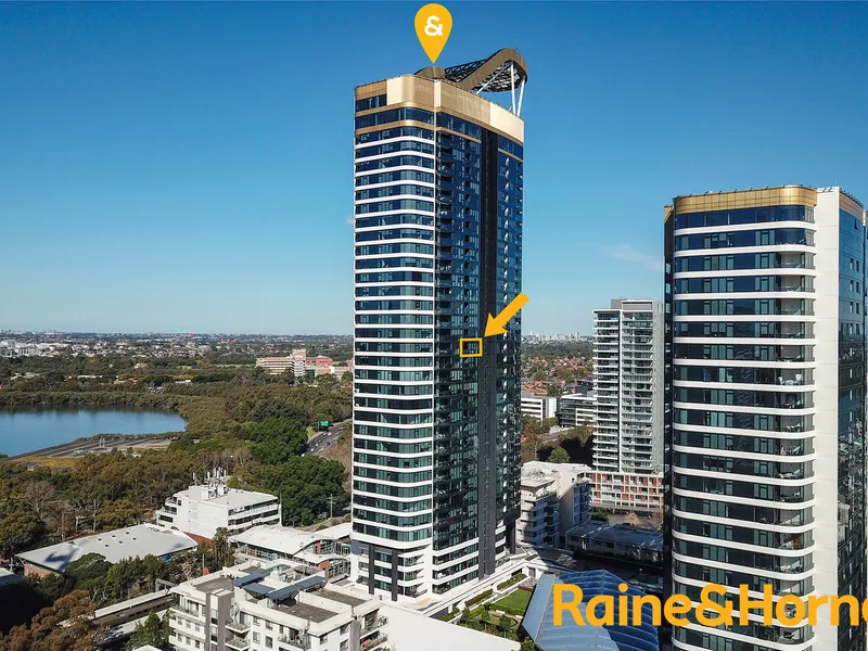 Luxurious Waterview Apartment in Rhodes Central