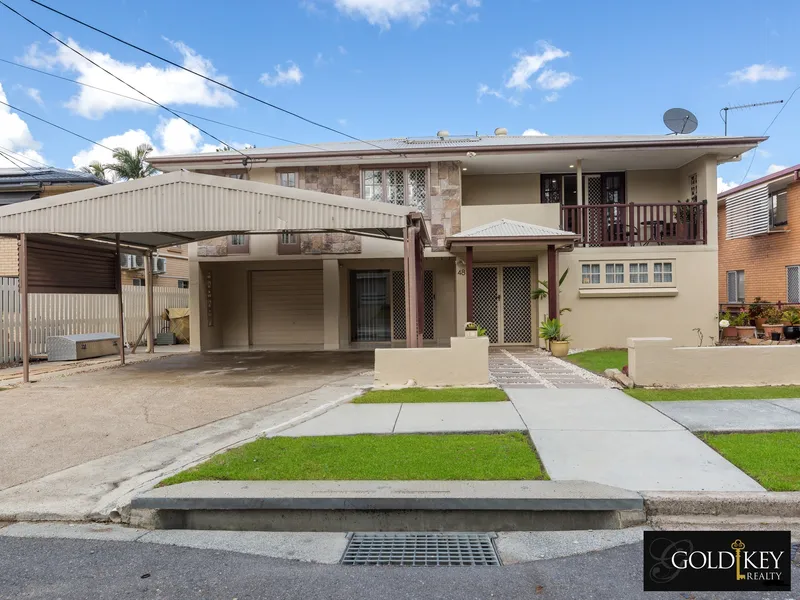 Family Entertainer with Room to Move and Dual Living Potential