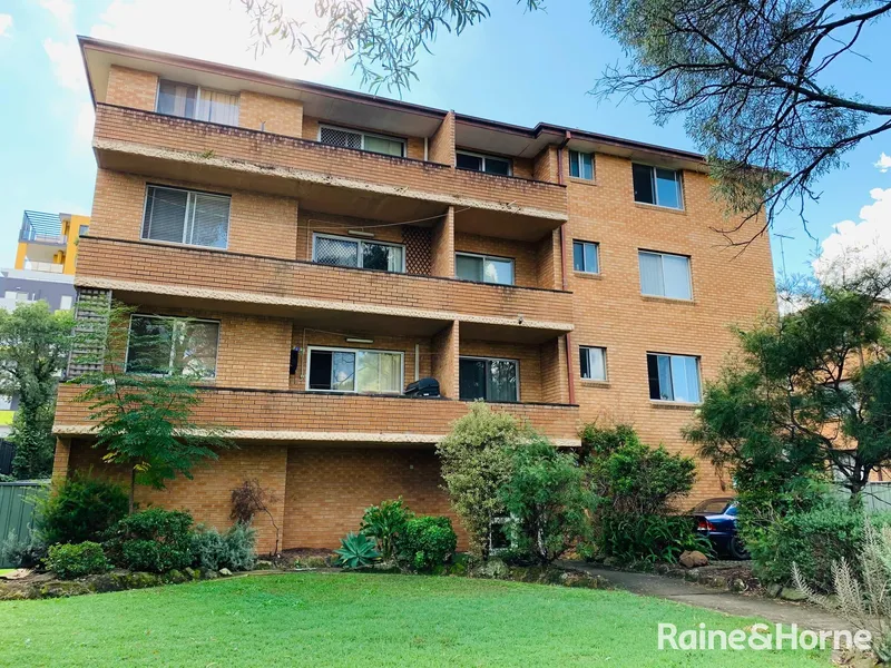 Close to All Amenities 