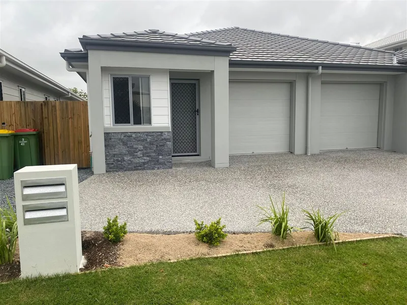 3 Bedroom Duplex Available Now - January 2022!