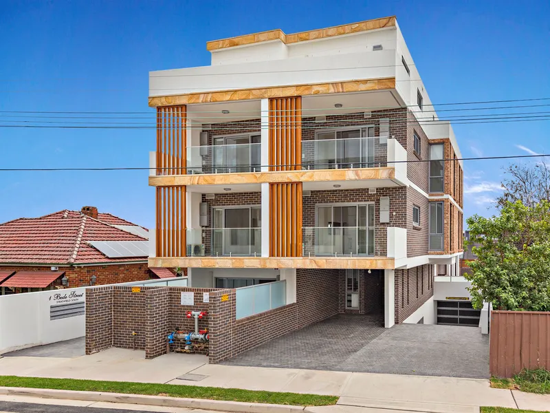 Modern 3 bedroom apartment!