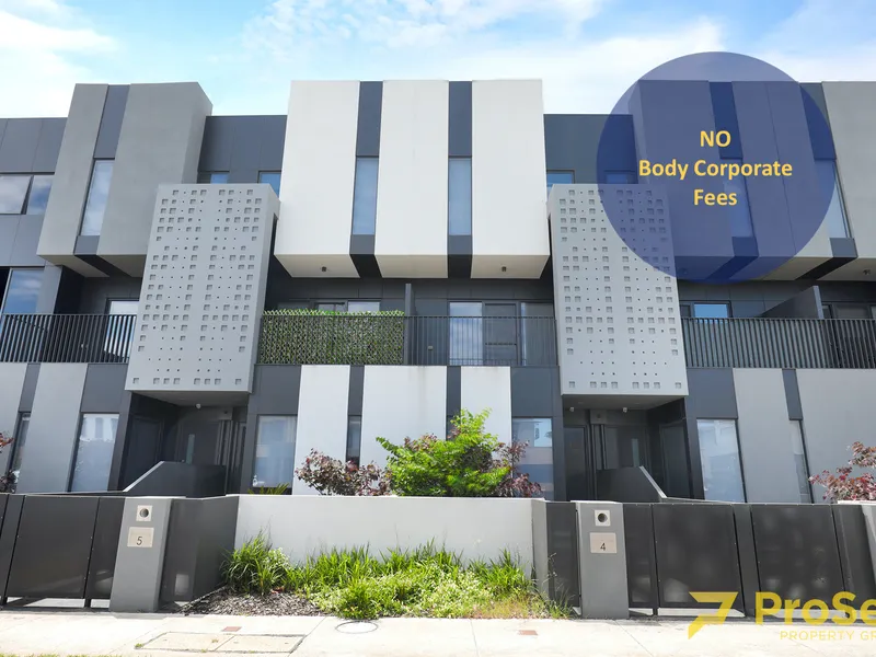 STYLE , CONVENIENCE AND AFFORDABILITY MEET IN ONE BEAUTIFUL PROPERTY !!!