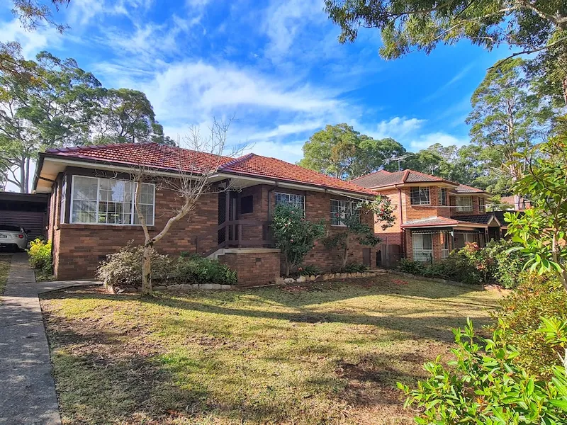 Freshly polished floorboards and paint throughout. Quiet and peaceful sought-after location