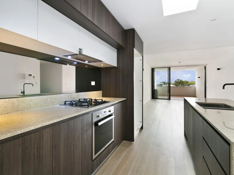 Stunning 2 bedroom in DNA complex