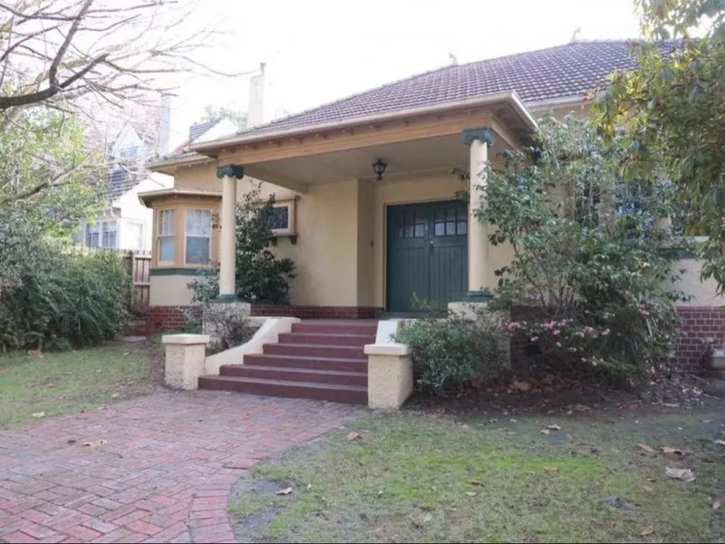 Wonderful location in Camberwell 