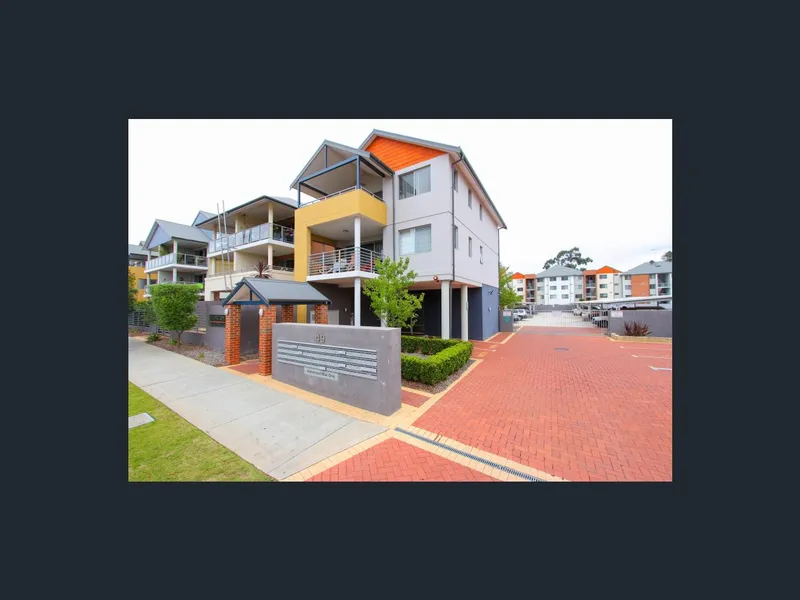 LUXURY 2 BED 2 BATH UNFURNISHED APARTMENT IN THE HORIZON RESORT COMPLEX IN MAYLANDS ON CENTRAL AVENUE.