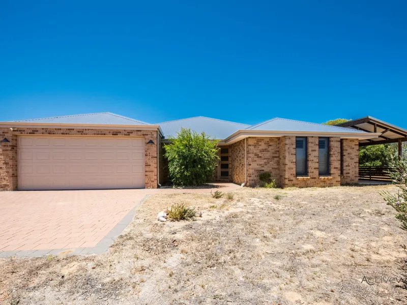 RIPPER ON REDCLIFFE CONCOURSE