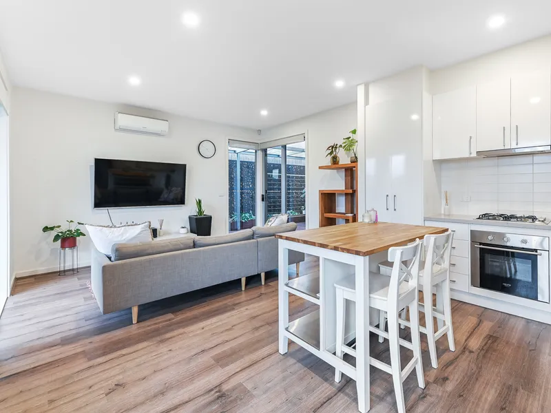 listedAS - Contemporary finishes throughout a clever layout