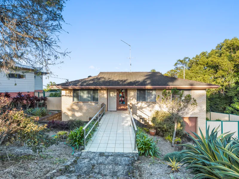 Dual living opportunity!