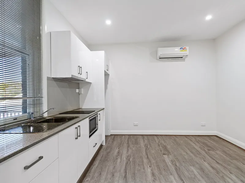 Newly Renovated Apartment In Prime Location
