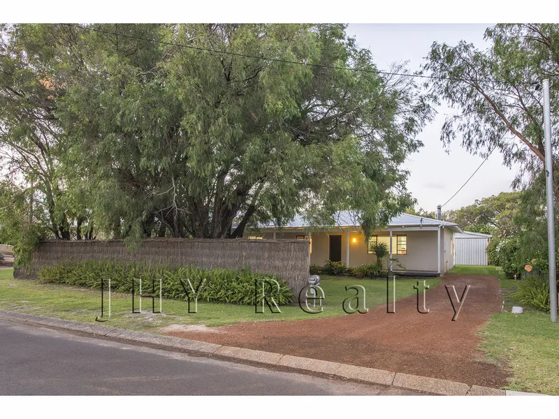 BEACHSIDE QUINDALUP WITH DUPLEX POTENTIAL