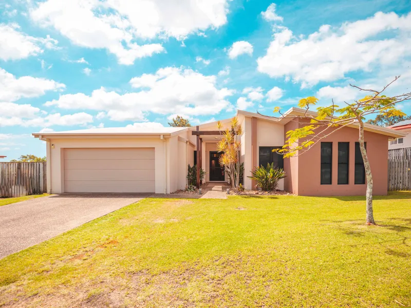 Private family home in the most sought after area of Pacific Pines