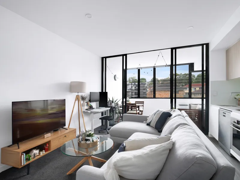 Designer Studio Apartment Footsteps From the Action