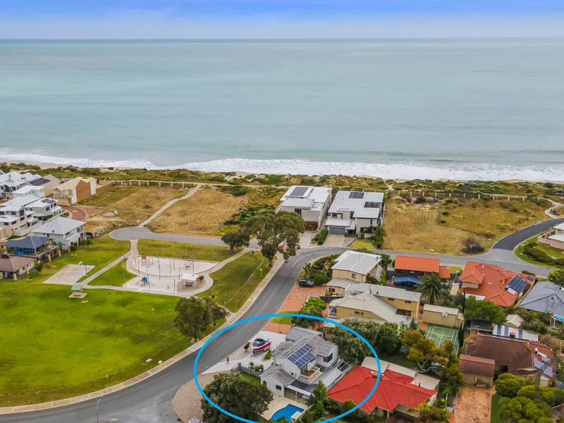 OPPOSITE PARK & THE BEACH