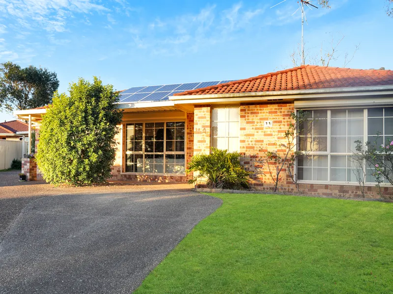 SPACIOUS FAMILY HOME AT A CONVENIENT & QUIET LOCATION!