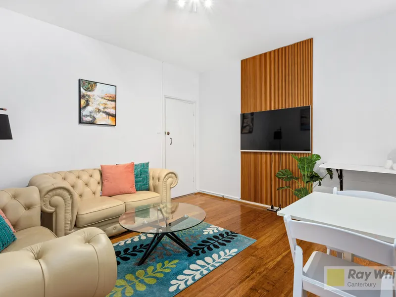 Conveniently Located Two Bedroom Unit In The Heart Of Belmore !