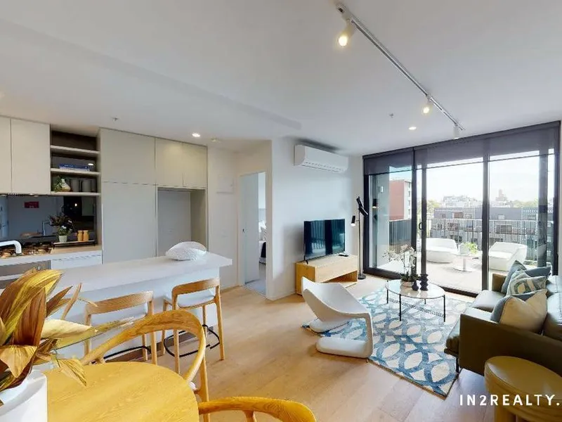 Live in style in the heart of Carlton