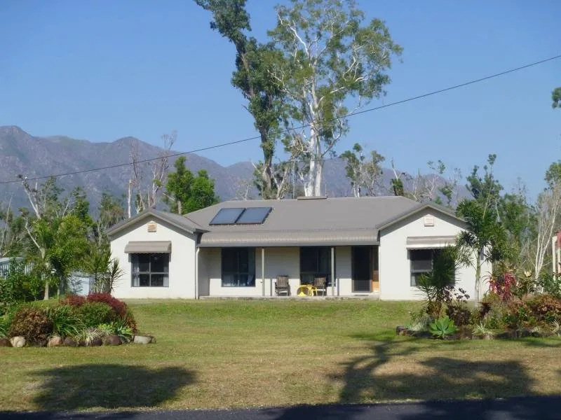 4 Bedroom rural residence with fenced  paddocks,  outbuildings & a cattle yard