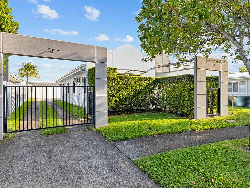 FAMILY HOME IN A GREAT LOCATION - REF NO: 4026