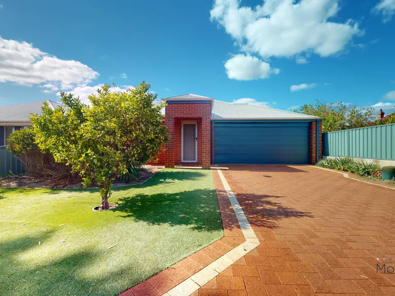 Stunning low maintenance family home !
