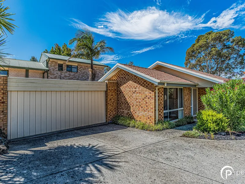 Single Level Living In Olde Berwick!