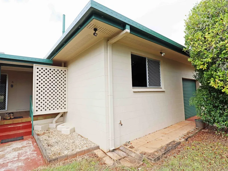 CONVENIENTLY LOCATED CLOSE TO SCHOOLS & SHOPS