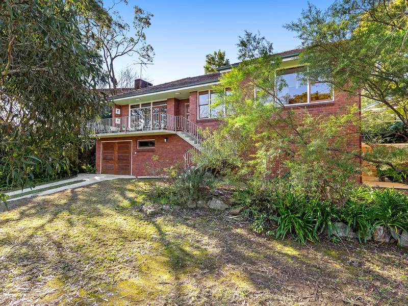 Vintage home on a superb high-side 929.5sqm block
