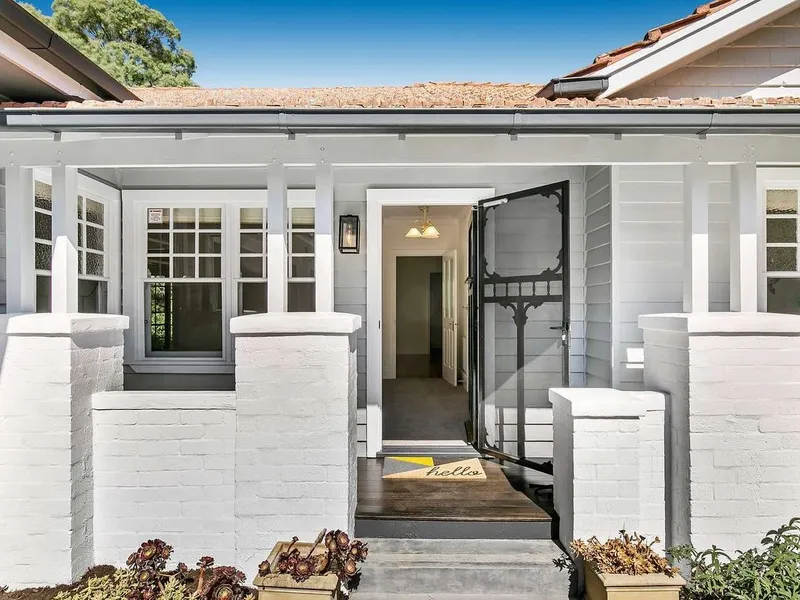 SPACIOUS THREE BEDROOM TOWNHOUSE