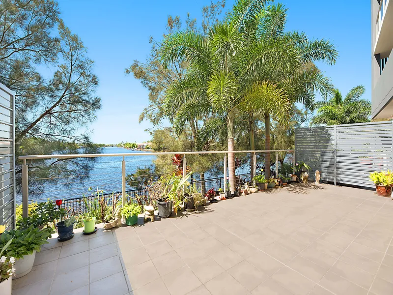 Wake up to water views everyday!